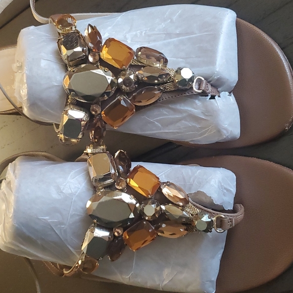 Kate Spade Crystal Embellished Leather Sandal, Size 38 - Picture 3 of 12